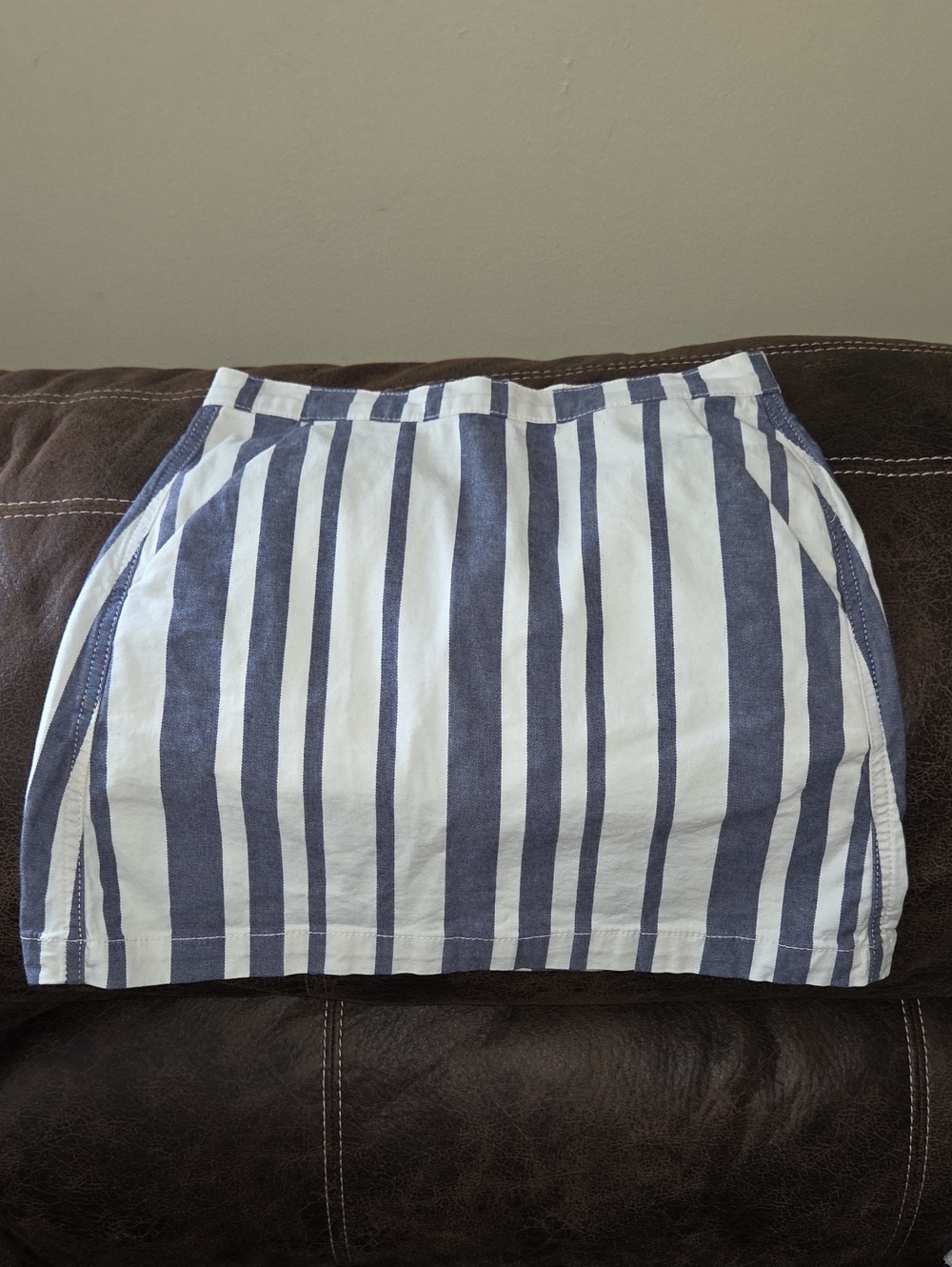 Topshop Women's Navy and White Vertical Striped A-Line Back Zip Mini Skirt, W25